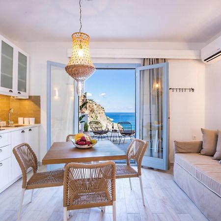 Yploui Suites Karpathos Town  Exterior photo