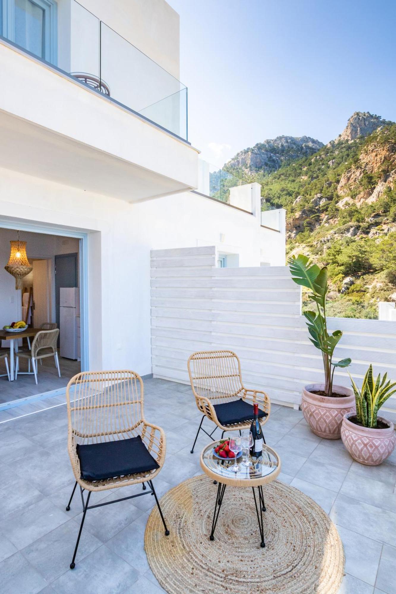 Yploui Suites Karpathos Town  Exterior photo