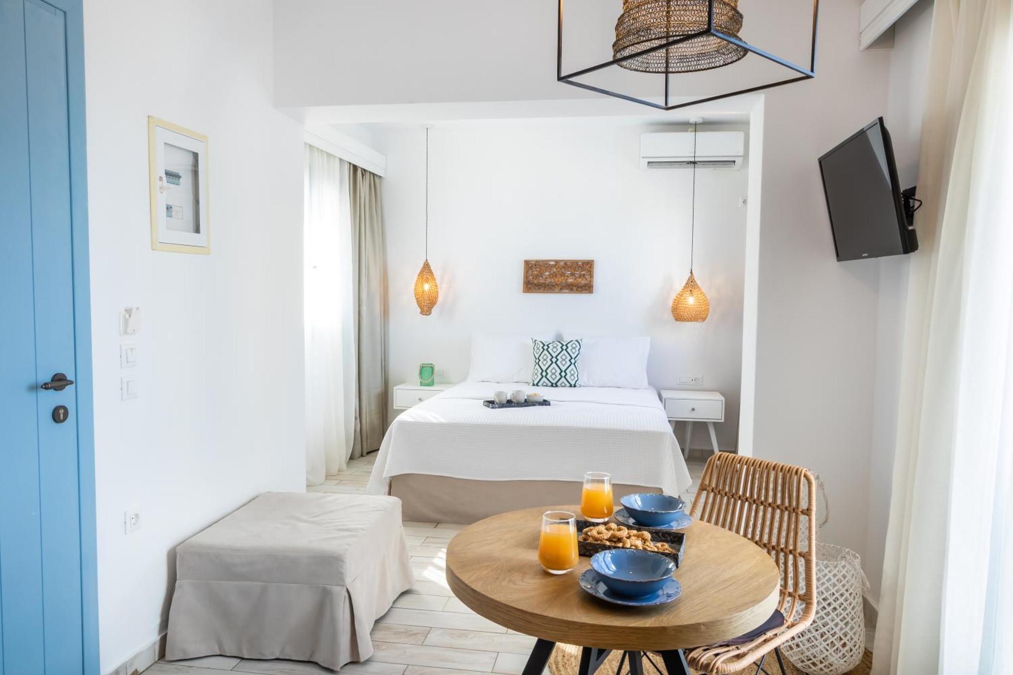 Yploui Suites Karpathos Town  Exterior photo