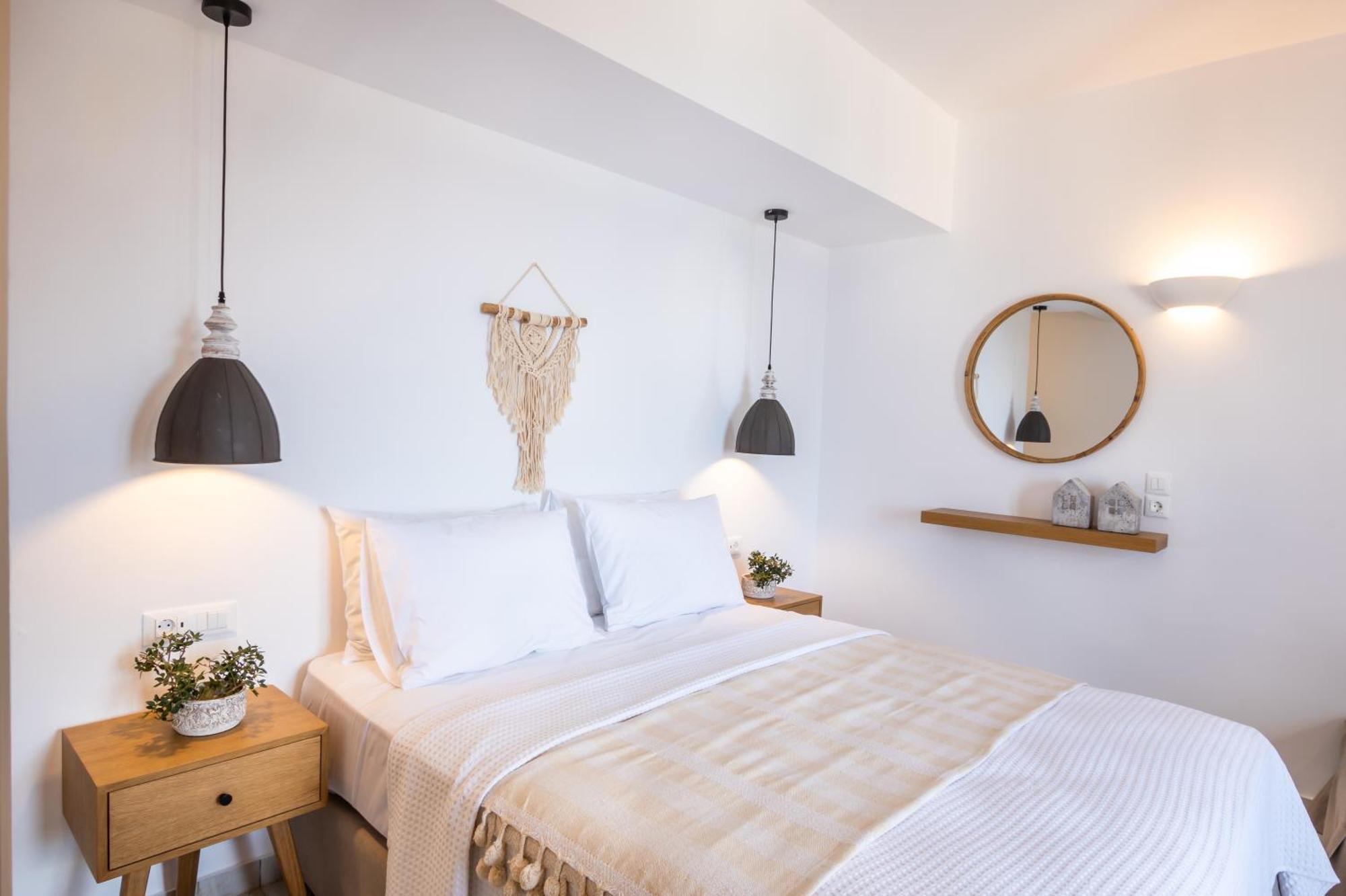 Yploui Suites Karpathos Town  Exterior photo