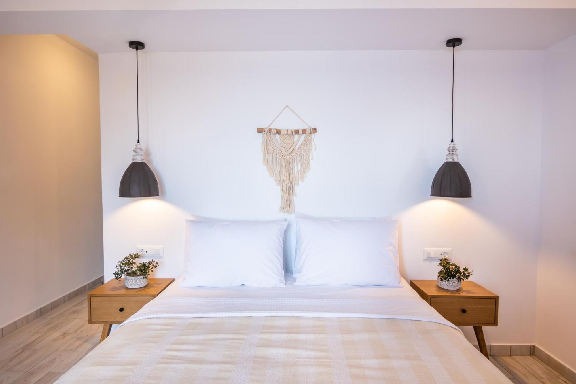 Yploui Suites Karpathos Town  Exterior photo