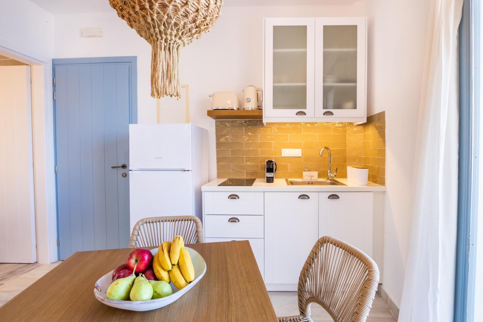Yploui Suites Karpathos Town  Exterior photo