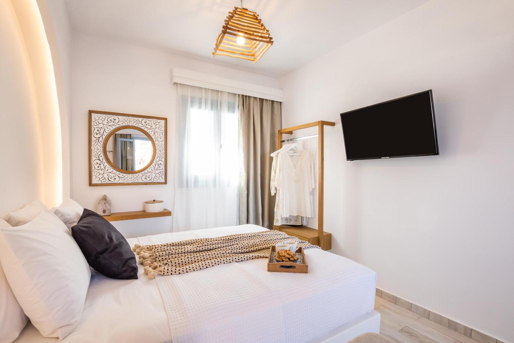 Yploui Suites Karpathos Town  Exterior photo