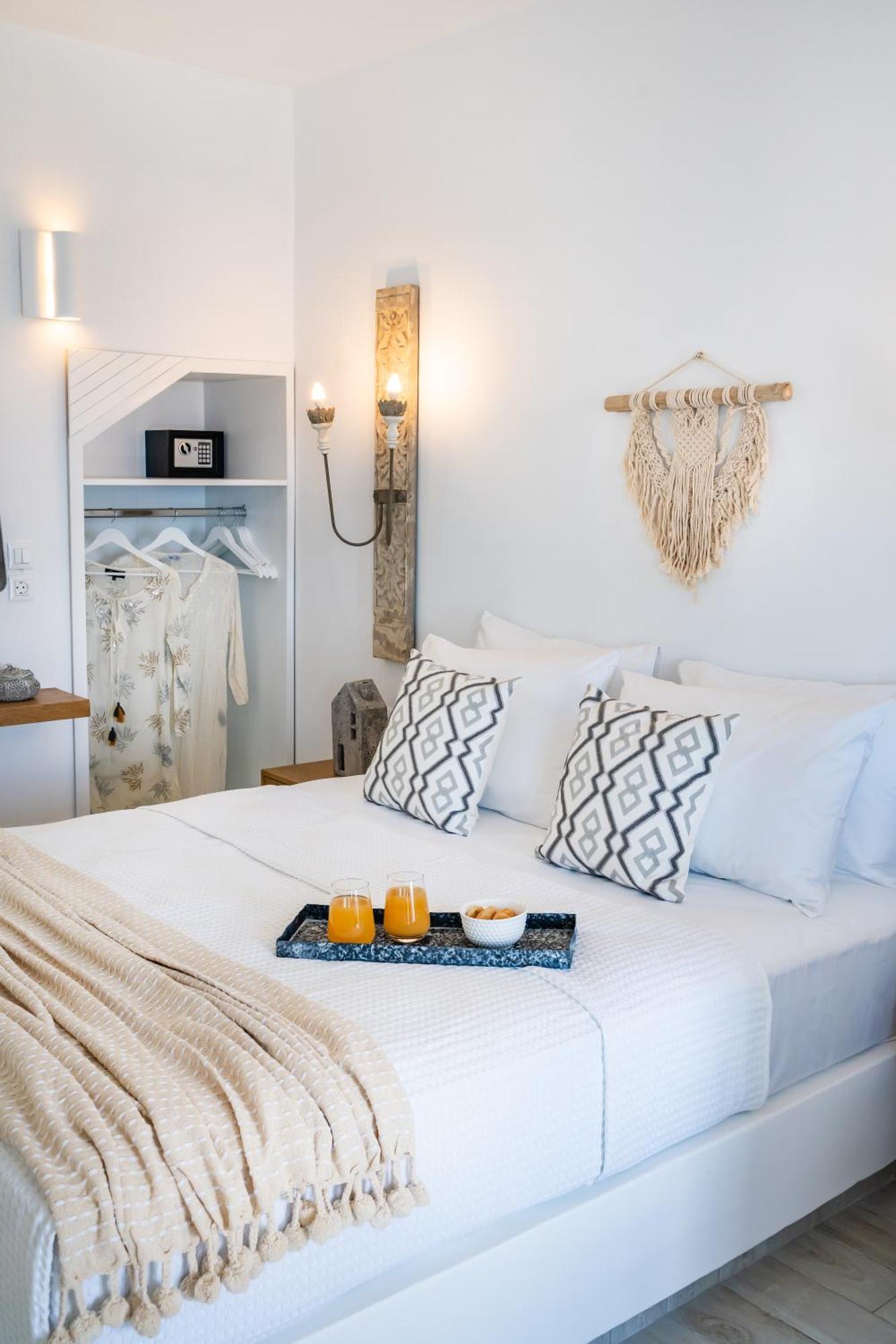 Yploui Suites Karpathos Town  Exterior photo