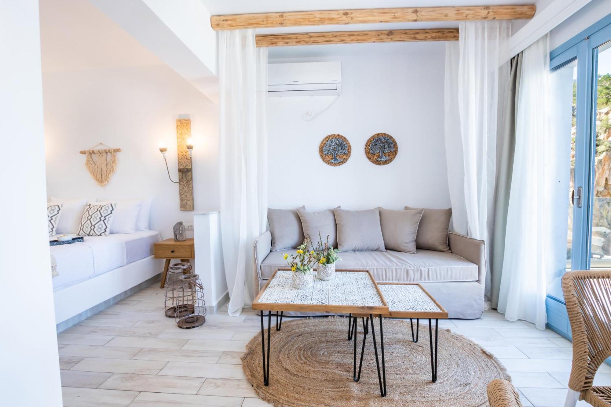 Yploui Suites Karpathos Town  Exterior photo